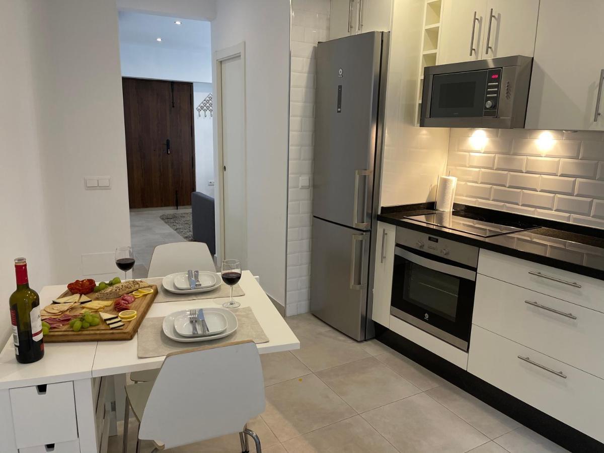New Townhouse In The Heart Of Nerja With Jacuzzi Villa Dış mekan fotoğraf