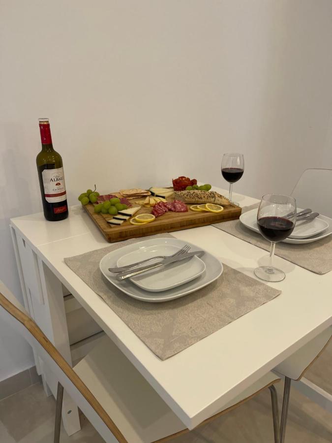 New Townhouse In The Heart Of Nerja With Jacuzzi Villa Dış mekan fotoğraf